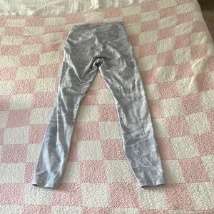 Lululemon ribbed white camo leggings